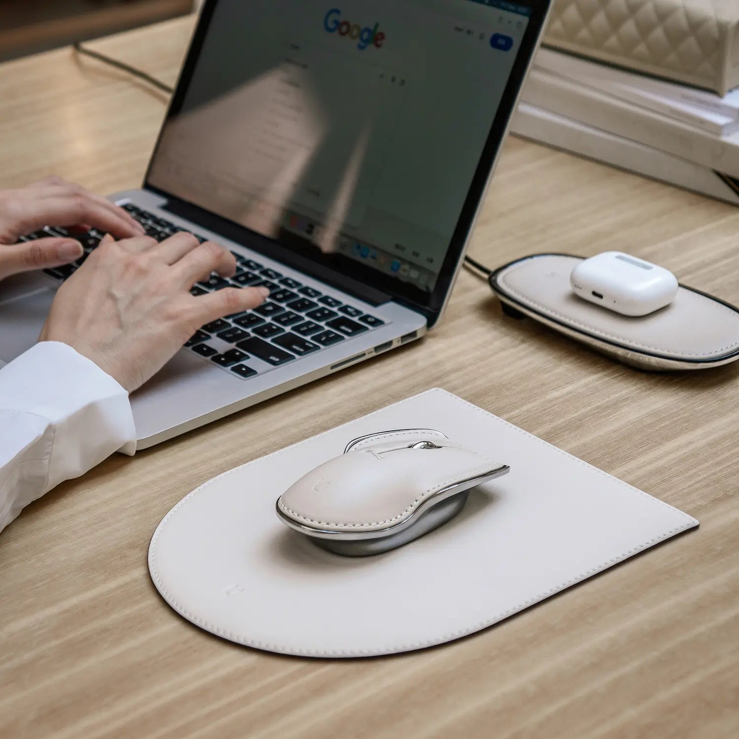 Wireless Computer Mouse - Pointer Instrument | Solar Blanc